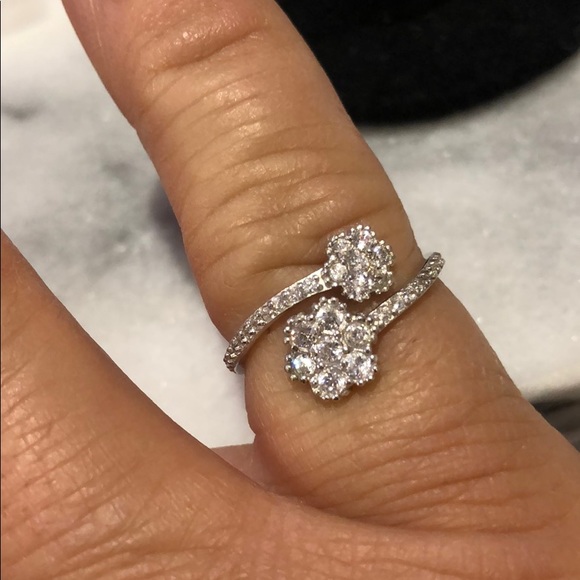Cubic Zirconia Sterling Silver Dainty Flower Wrap Ring,Boutique- sz 7 or 8 - Picture 8 of 8